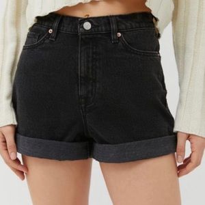 BDG mom high rise short